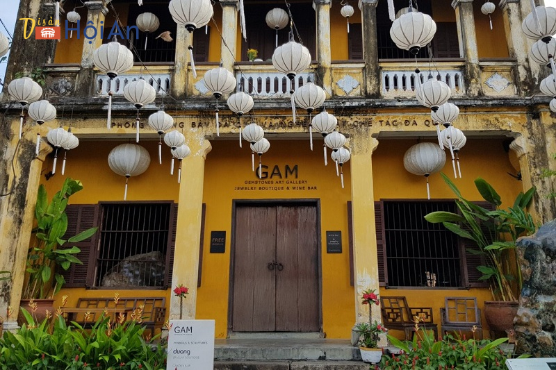 Nhà cổ tấn ký