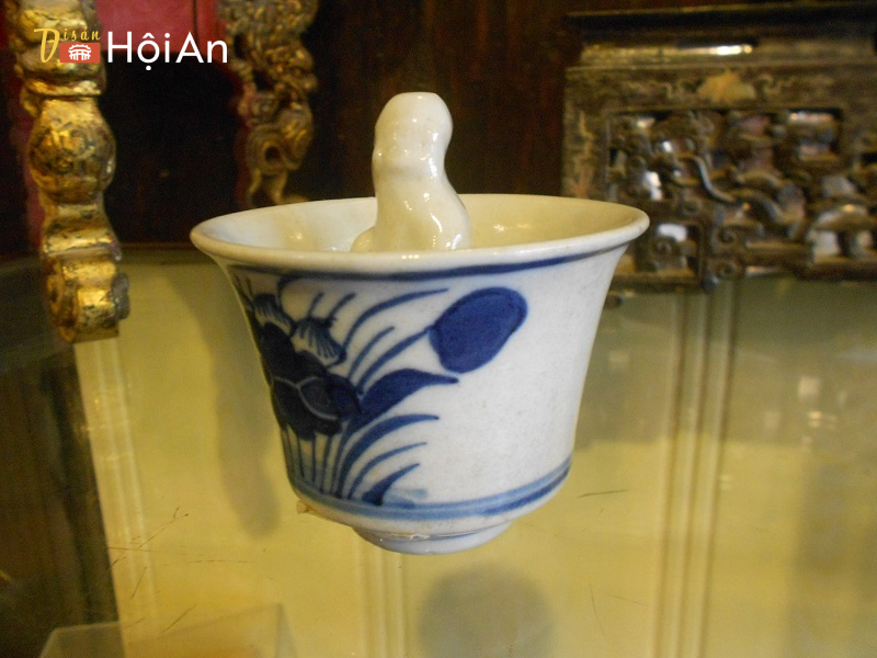 Nhà cổ tấn ký