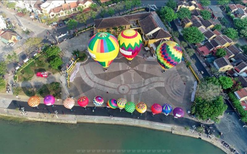 quảng trường sông hoài hội an