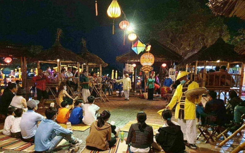 Hội An ban đêm