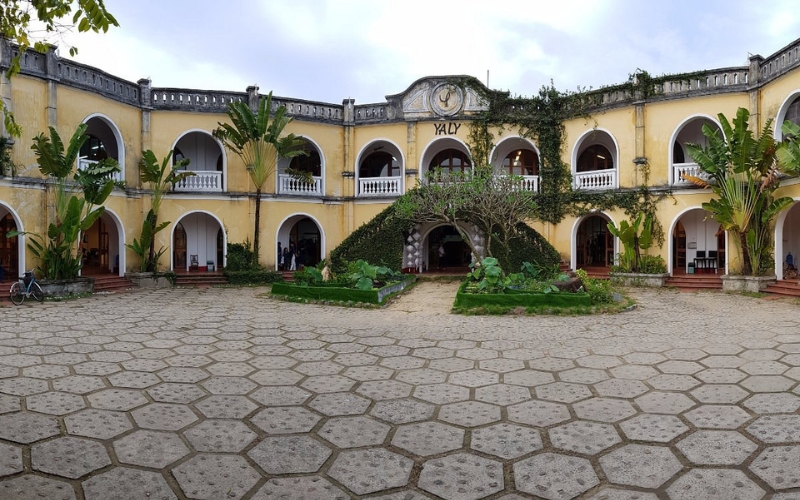 Trung tâm thương mại Hội An