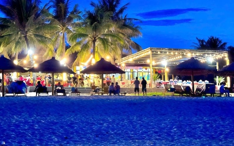 Nhà hàng hải sản hội an