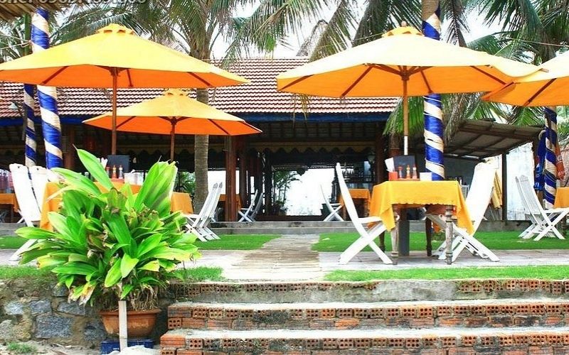 Nhà hàng hải sản hội an