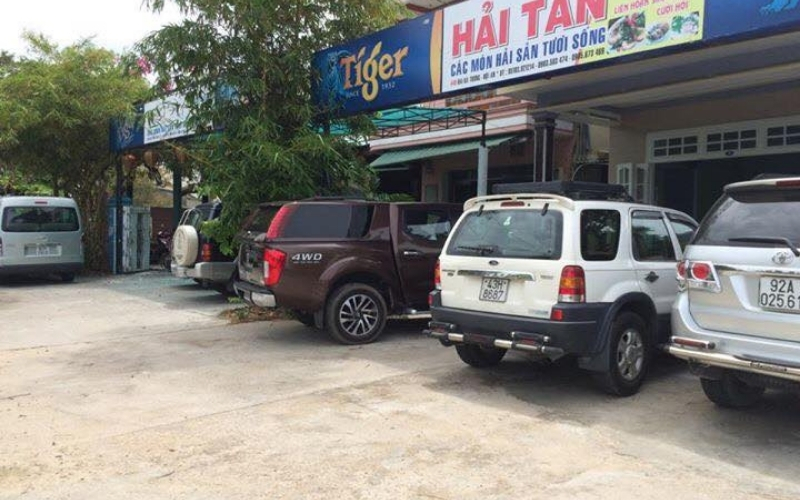 Nhà hàng hải sản hội an