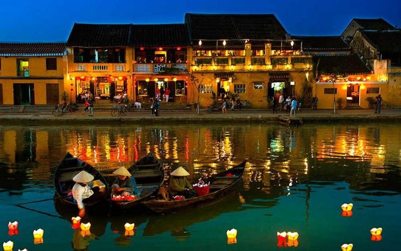 Quán bar Hội An