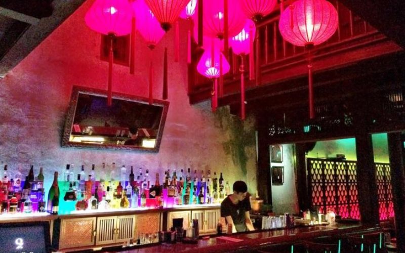 Quán bar Hội An
